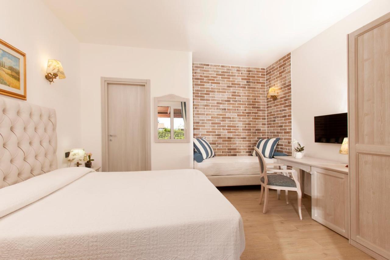Fattoria Maremmana Aparthotel มารีนาดีกรอซเซโต ภายนอก รูปภาพ