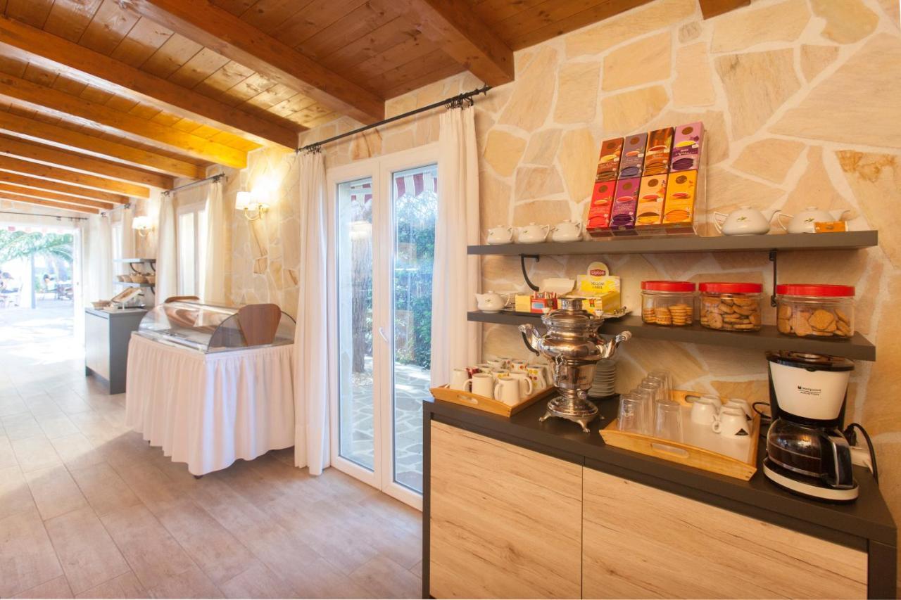 Fattoria Maremmana Aparthotel มารีนาดีกรอซเซโต ภายนอก รูปภาพ