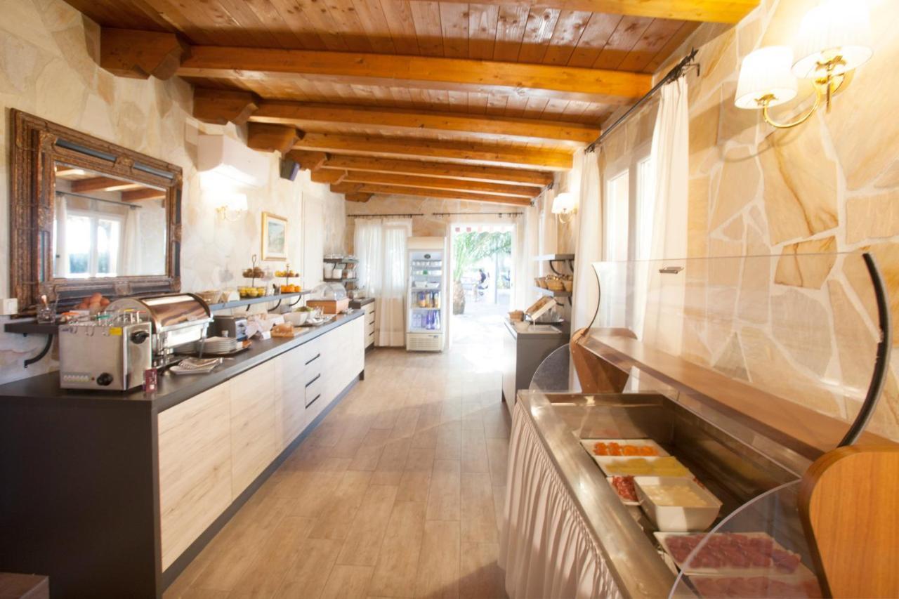 Fattoria Maremmana Aparthotel มารีนาดีกรอซเซโต ภายนอก รูปภาพ