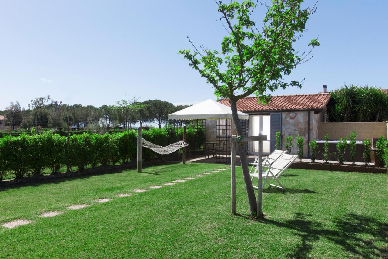 Fattoria Maremmana Aparthotel มารีนาดีกรอซเซโต ภายนอก รูปภาพ
