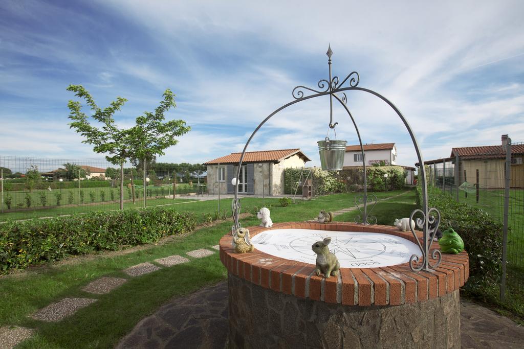 Fattoria Maremmana Aparthotel มารีนาดีกรอซเซโต ภายนอก รูปภาพ