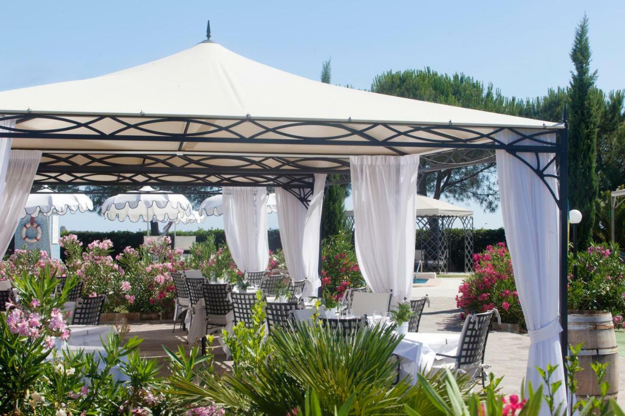 Fattoria Maremmana Aparthotel มารีนาดีกรอซเซโต ภายนอก รูปภาพ